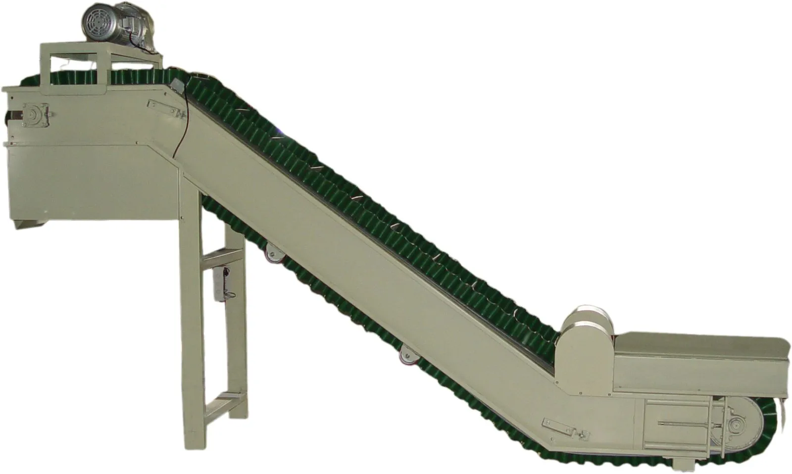 Cleated Incline & Belt Feeding Conveyors